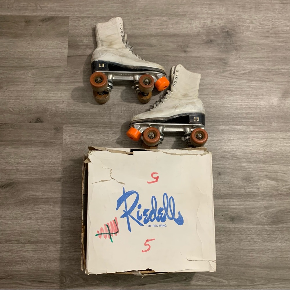 Vintage Women Riedell Roller Skates Size 5